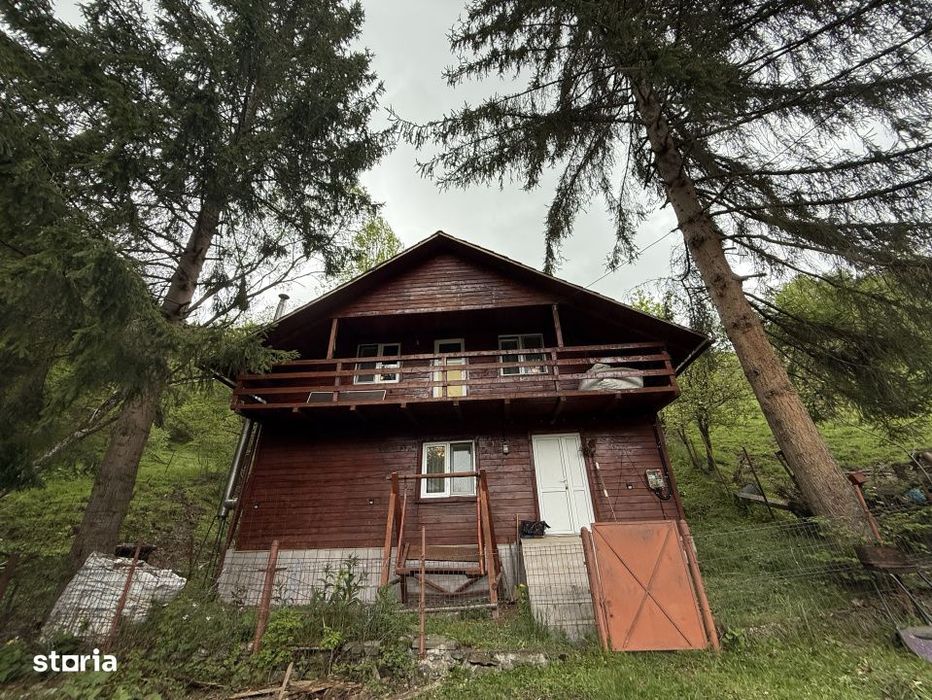 Cabana 5 dormitoare - 138.6 mp utili - 386 mp teren - Baisoara!