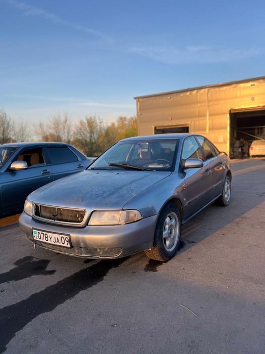 Audi A4 1995 года