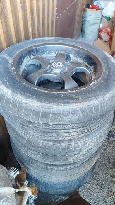 Резина летняя с дисками на пассат