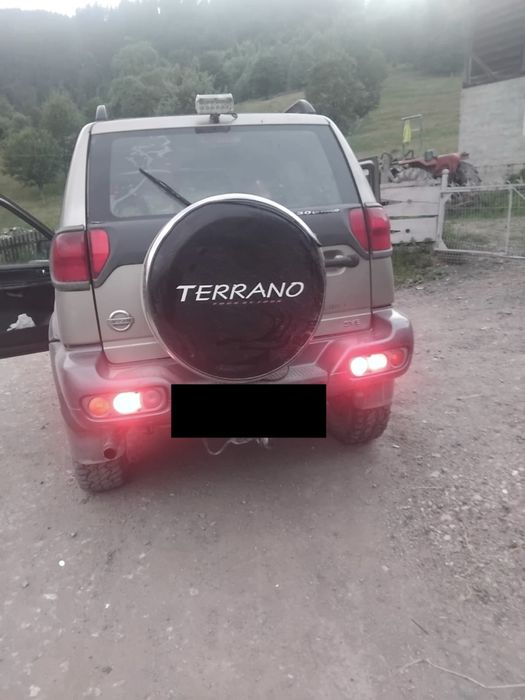 Nissan terrano 2008