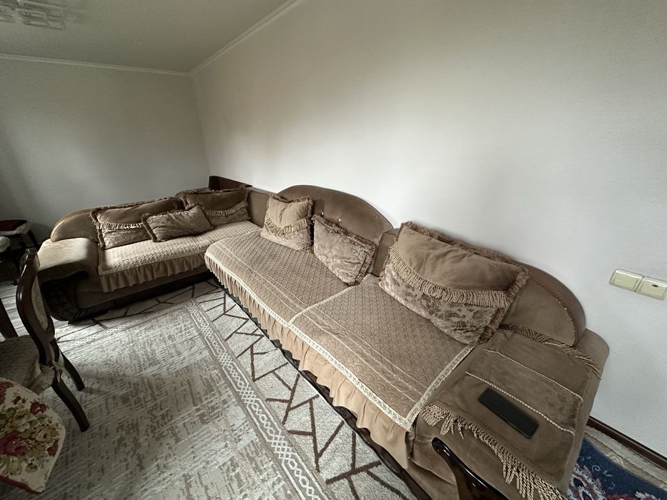 Диван для гостиной