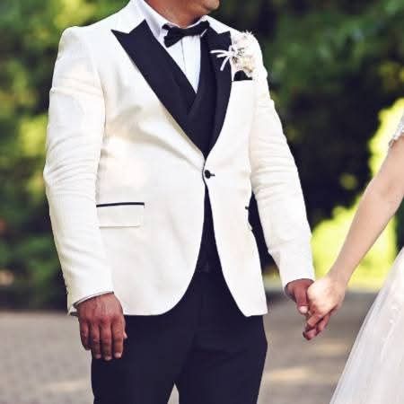 Rochie mireasa și sacou mire