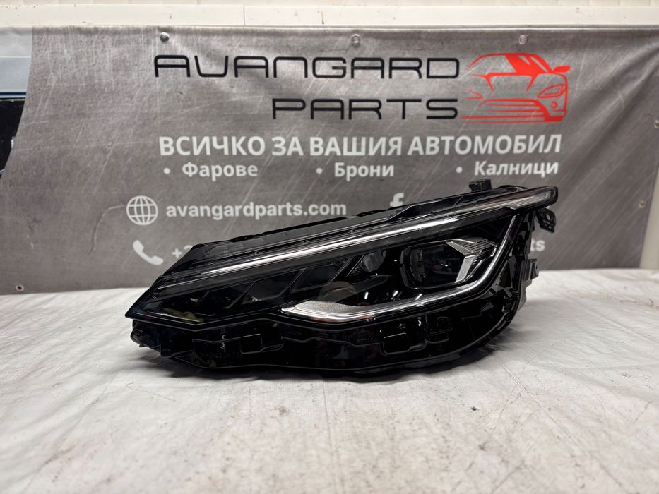 Ляв фар • Volkswagen Golf 8 (2019–2024)