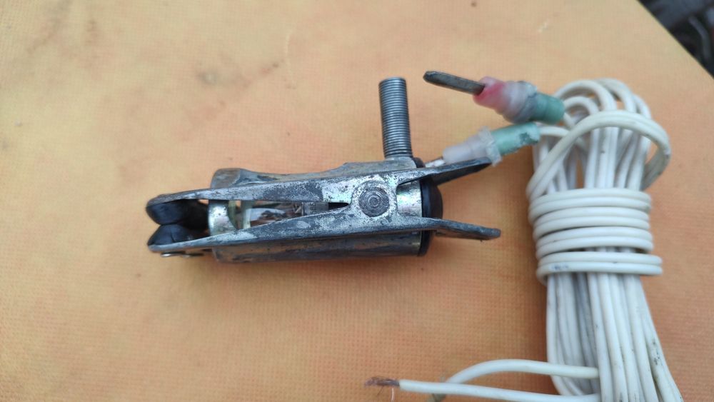 Lampa auto tip clemă de parcare 12 V   epocă