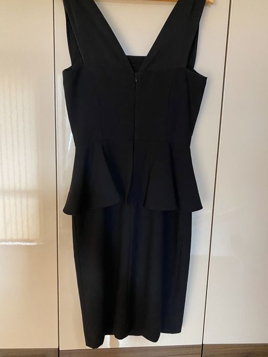 Официална черна рокля