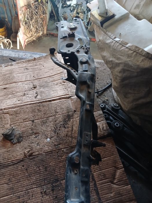 Телевизор Ауди В4 привозной