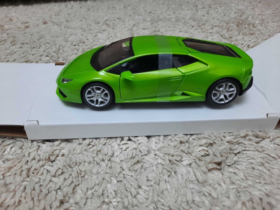 Машинки модели коллекционные