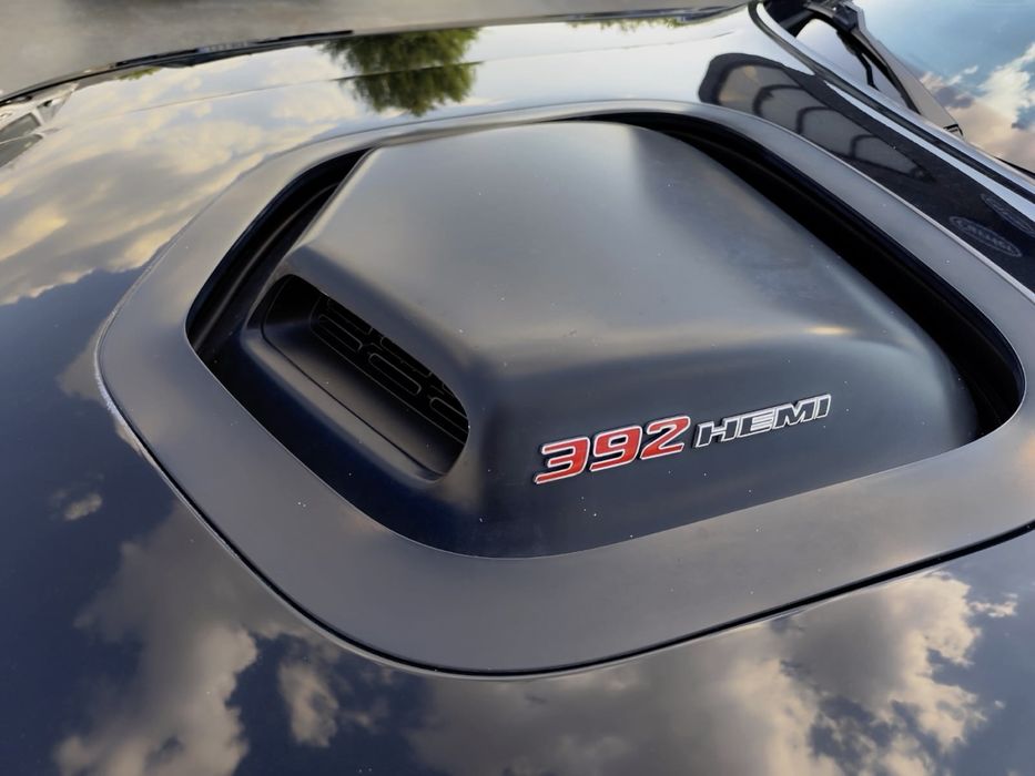 Dodge Challenger 6.4 510 cp 392 HEMI