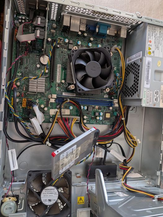 ThinkCenter M71e