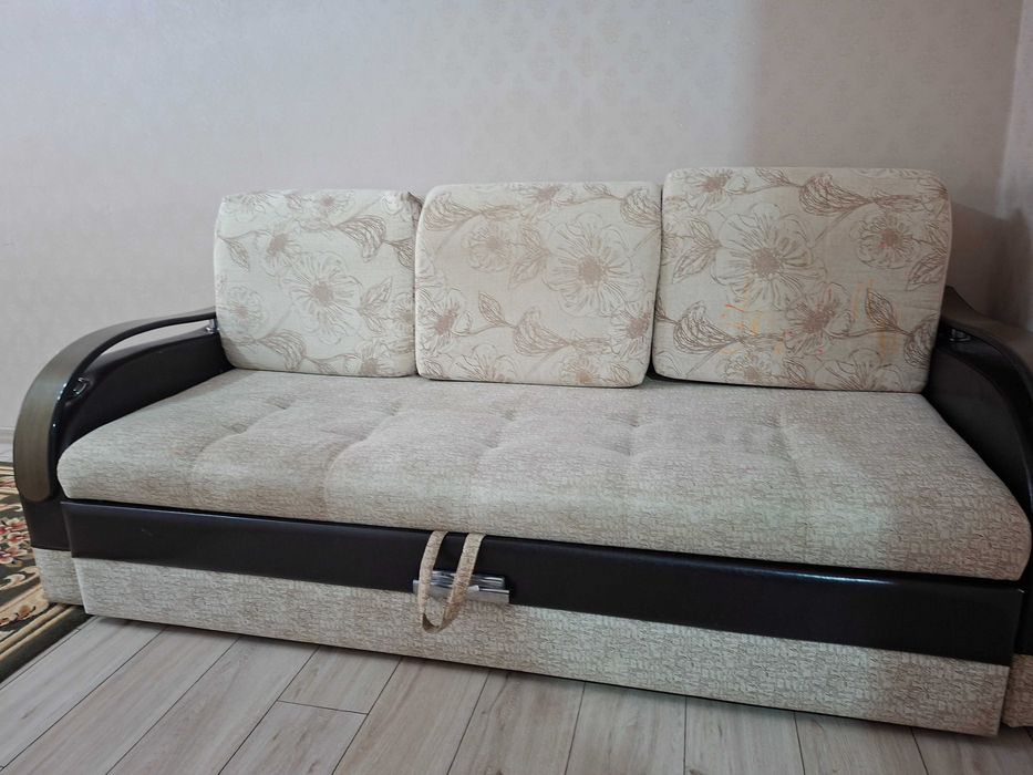 Диван сатылады шұғыл