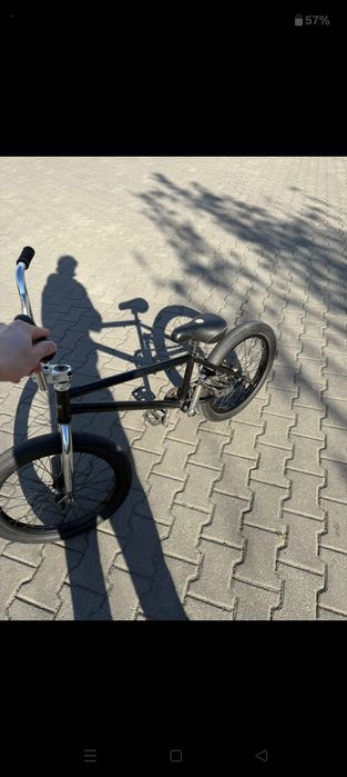 Vând BMX custom cu piese de top
