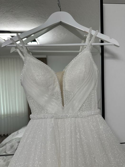 Продавам Булчинска рокля