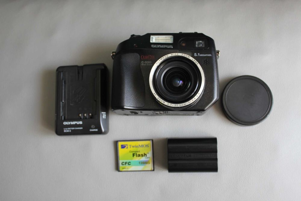 Olympus Camedia C-5060 + Sony Cyber-shot DSC-W50