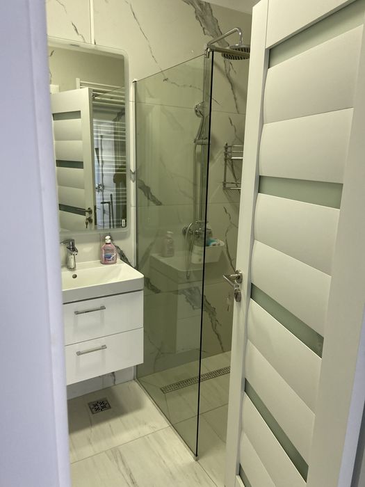 Vand apartament 3 camere bloc nou  strada ostroveni