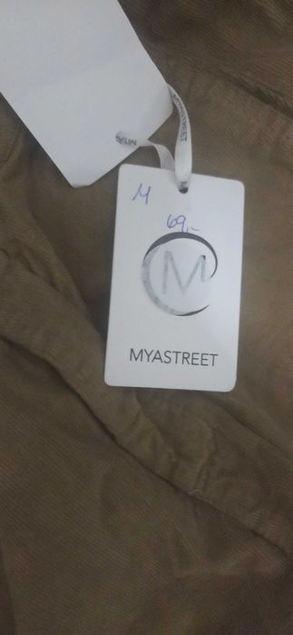 Pantaloni femei raiati,marimea M,stare foarte buna