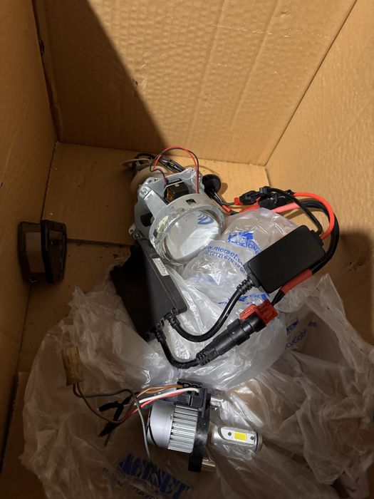 Передняя фара на приору