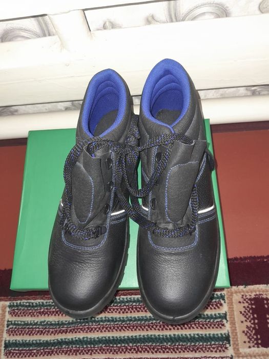 Новый спецовка обувь