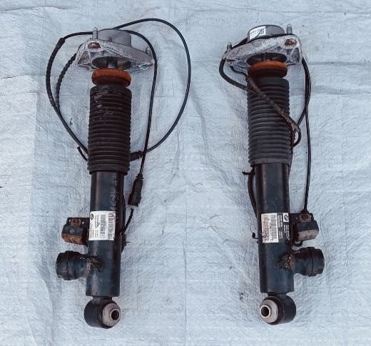 Амортизаторы задние БМВ BMW X5 F15.