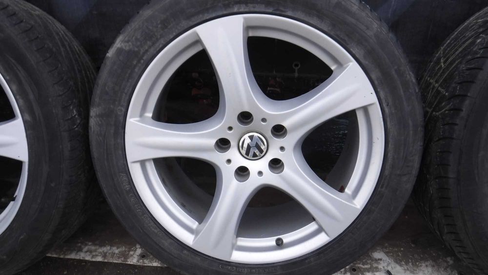 Jante Touareg 5x130 20zoll 275 45 20 vara Vredestein
