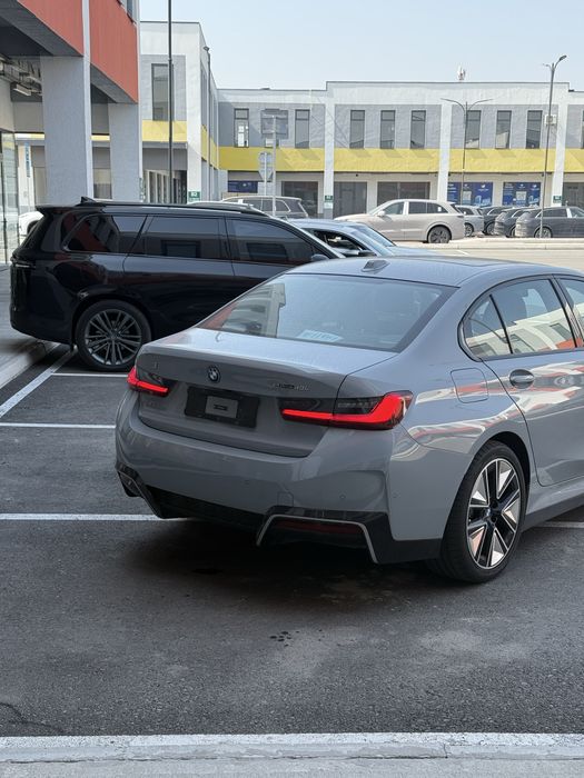 Bmw i3 40l Night Sport 25restylin Yili 2024 kraska tozza Xitoyda yurga