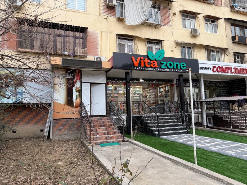 Своя Под офис 1-линия вдоль дороги 1-этаж 5-квартал 3-комн