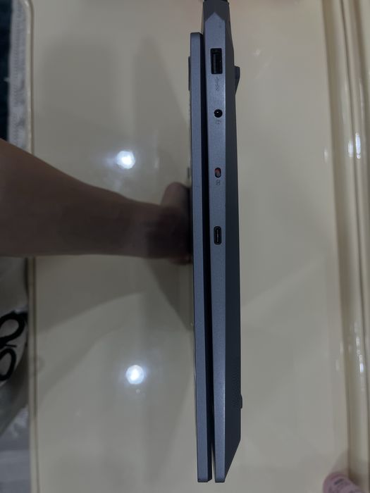 Lenovo Loq 15 ax9 1 jid