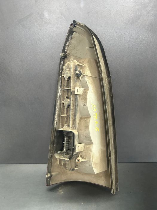 Lampa / Tripla stop dreapta pe aripa Opel Astra