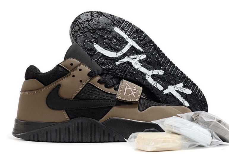 Продам новые кросовки Jumpman jack travis scott