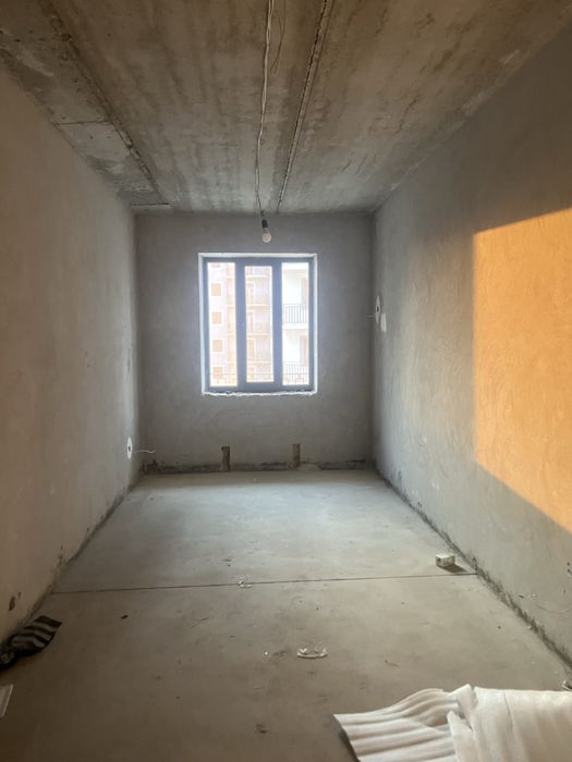 Urganch shahrida 107 m2  kvartira sotiladi