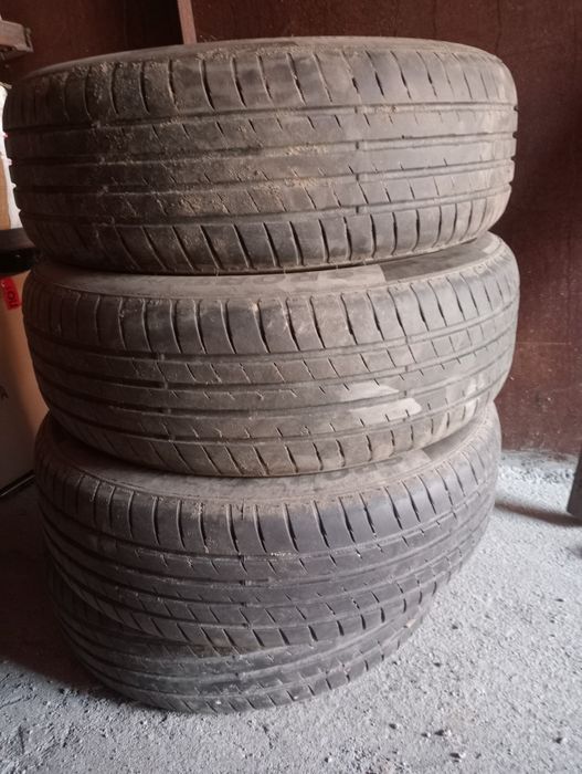 Продам шины R16 215/60