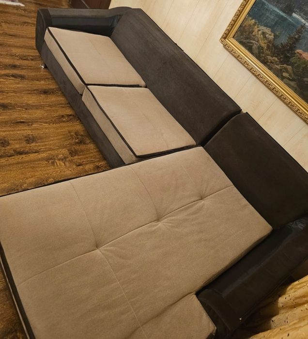 Продам угловой раскладной диван 3м