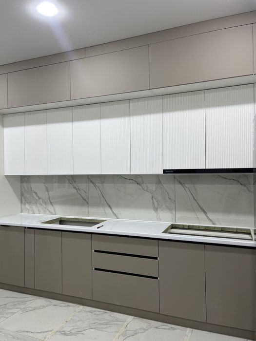 Опытный кафельщик