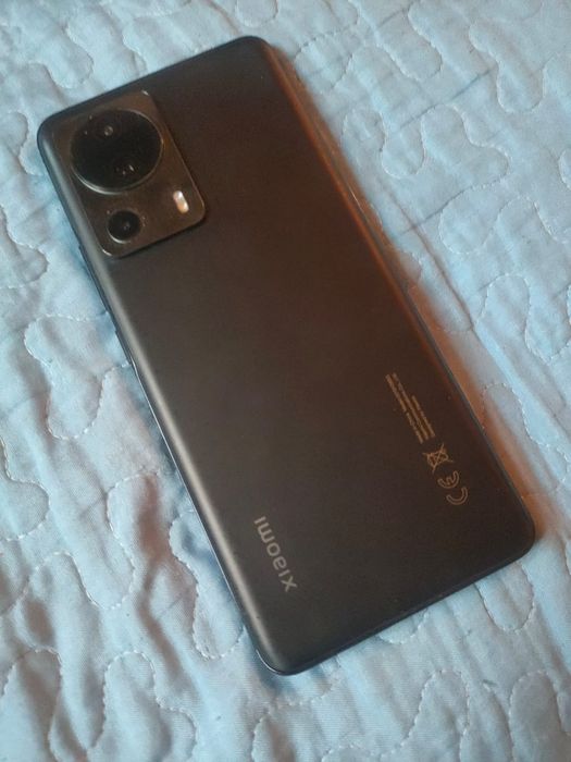 Xiaomi 13 lite юю