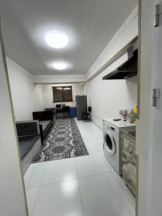 Podval sotiladi Ofis uchun