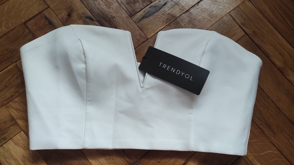 Бюстие Trendyol НОВО
