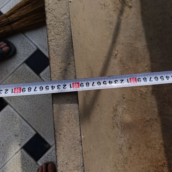 Qoʻy, mol va chorva uchun omuxta yem idish, oxur sotiladi, uzunligi 2m