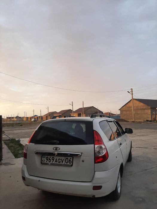Лада приора универсал