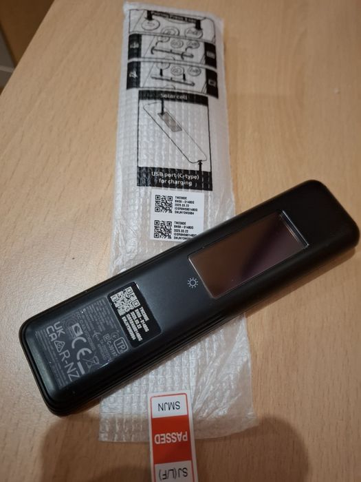 Оригинално смарт дистанционно Самсунг с гласов контрол и соларно зареж