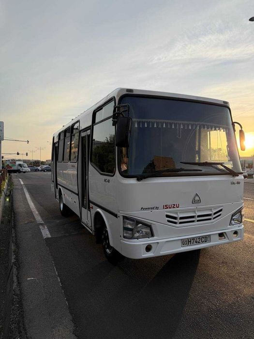 ISUZU SAZ HC40 автобус