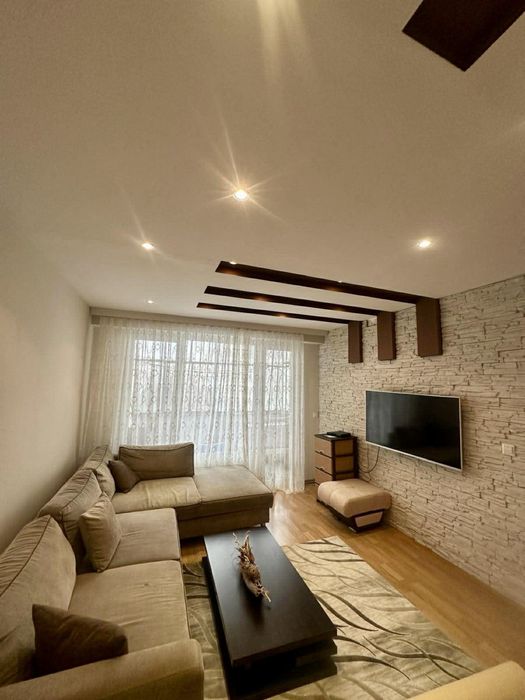 Тристаен Апартамент Напълно Обзаведен, гр. Търговище кв. Боровец