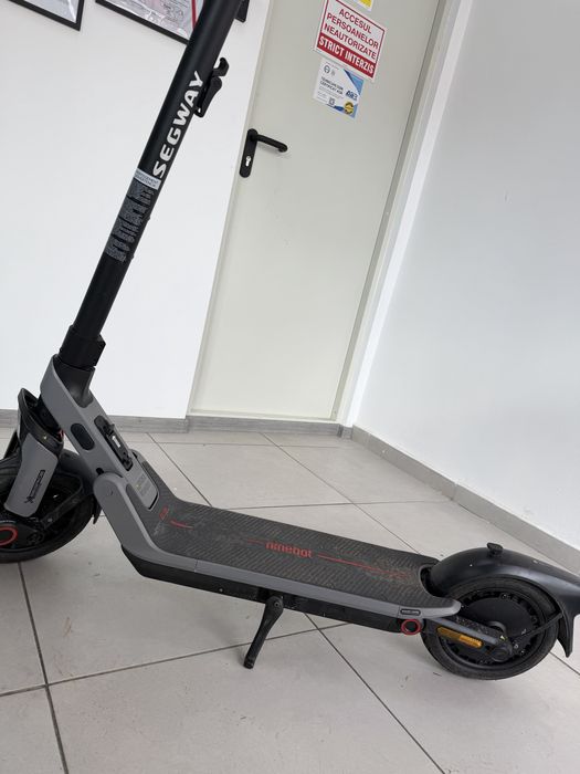 Trotinetă electrică Segway Ninebot E2