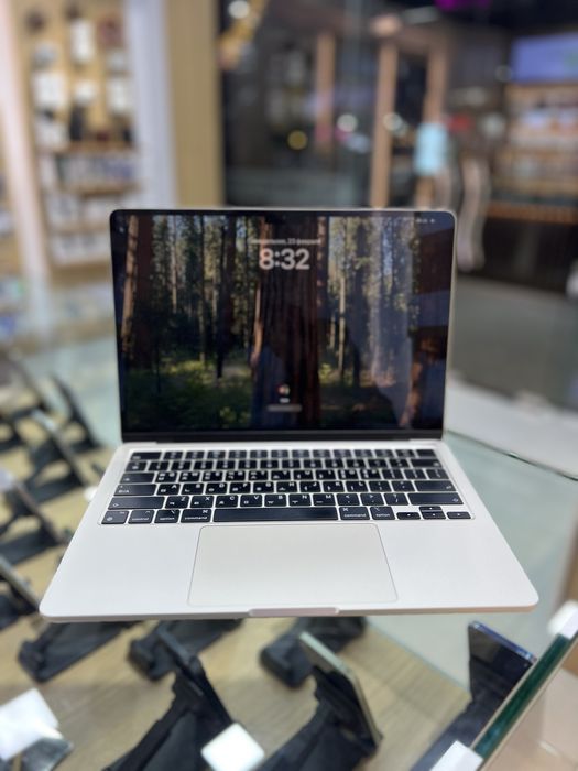 Macbook Air M2 13.6inch