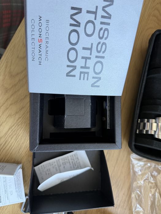 Ceas Omega Swatch Mission to the moon ca nou