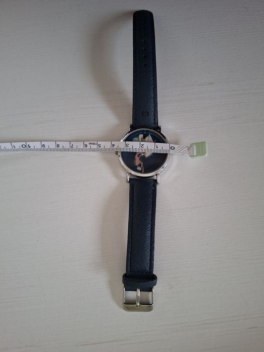 Ceas Cacharel si eșarfă de mătase