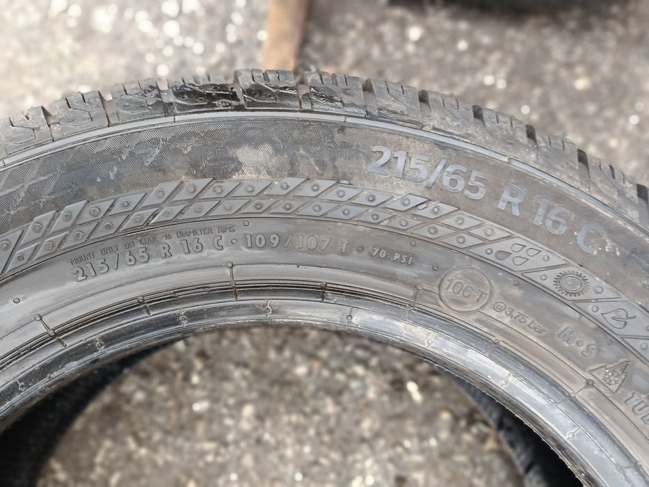 ЕДИНИЧНИ БУСОВИ -2024г.-16цола-215/65-1бр.-80лв."CONTINENTAL"