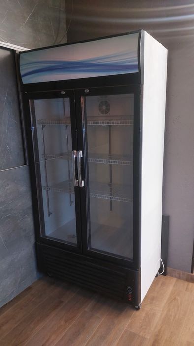 Холодильник новая