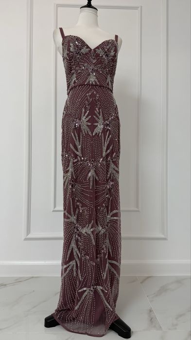 Rochie lunga bijuterie