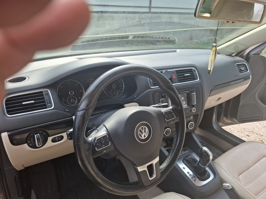 VOLKSWAGEN Jetta 2013 — imagine 7