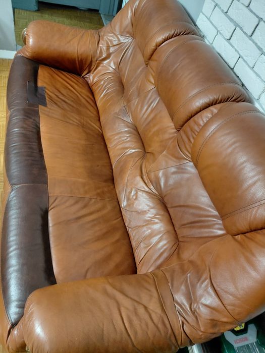 Диван кожанный из дерева