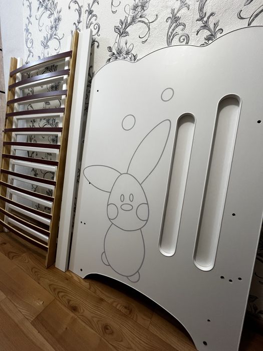 Кроватка маятник детская